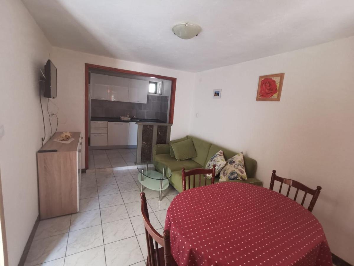 Apartmani Franceska Bol Zewnętrze zdjęcie