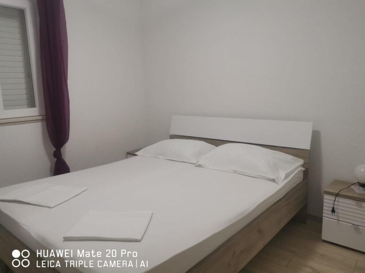 Apartmani Franceska Bol Zewnętrze zdjęcie