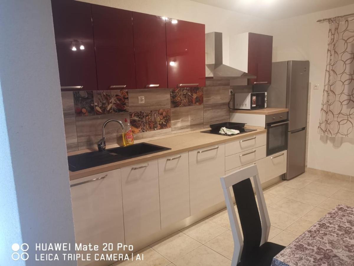 Apartmani Franceska Bol Zewnętrze zdjęcie