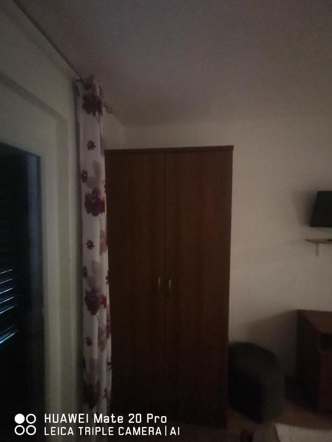 Apartmani Franceska Bol Zewnętrze zdjęcie