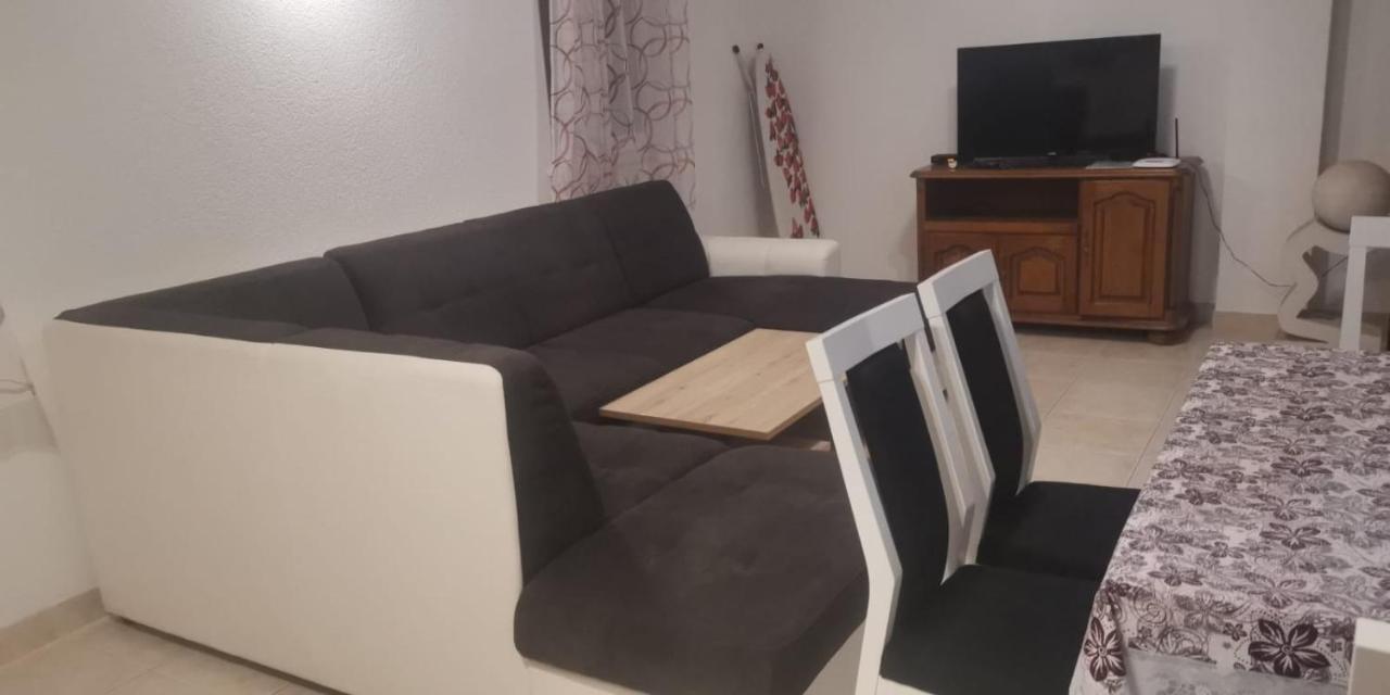 Apartmani Franceska Bol Zewnętrze zdjęcie